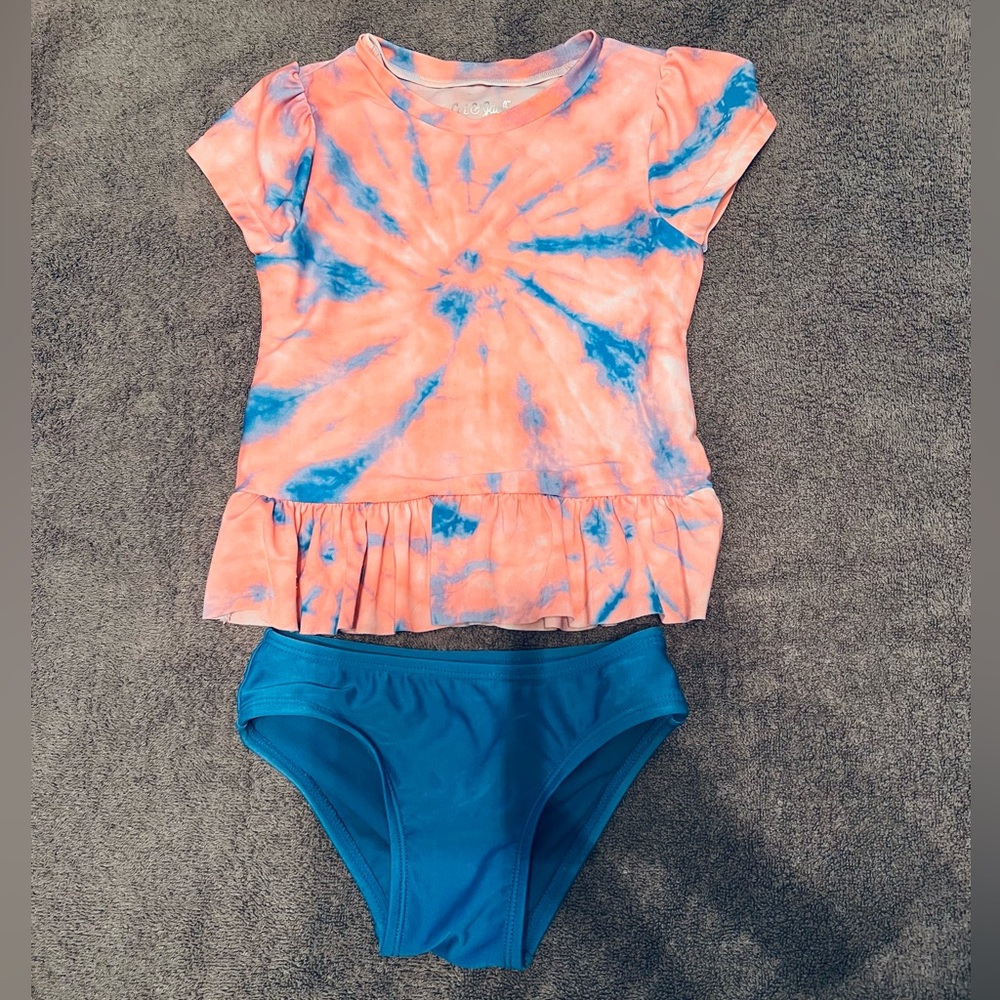 Toddler Girls two-piece swimsuit, size 4T